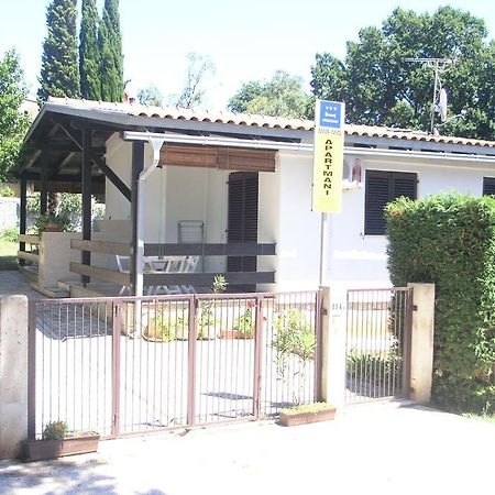 Apartments Mia Mo Premantura Pokoj fotografie
